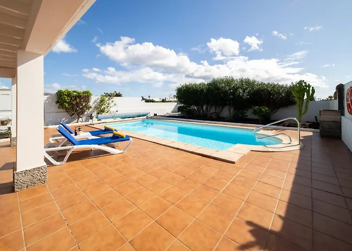 La Traviata Playa Blanca (Lanzarote)