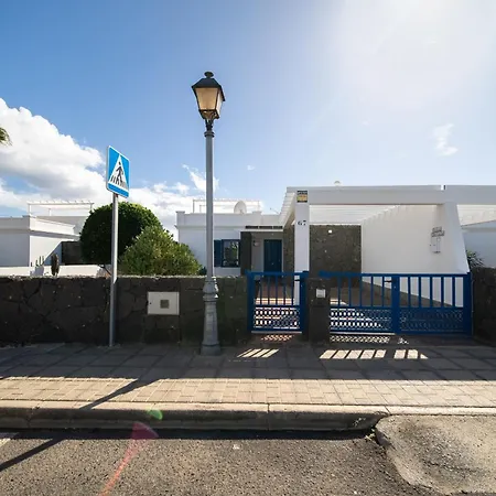 La Traviata Playa Blanca
