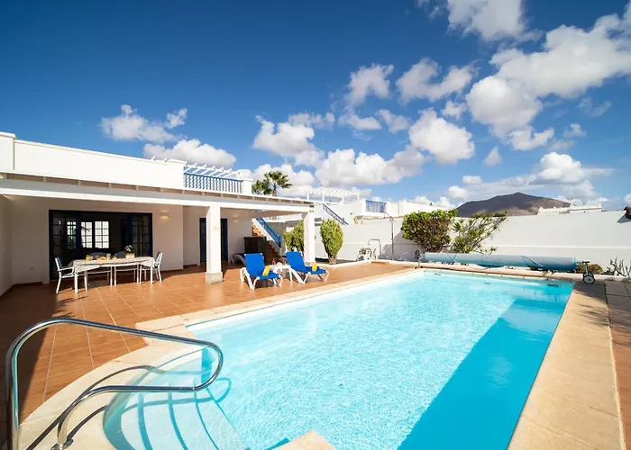 La Traviata Playa Blanca (Lanzarote)